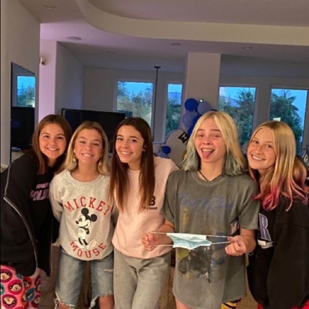 Meet your Posher, Chloe